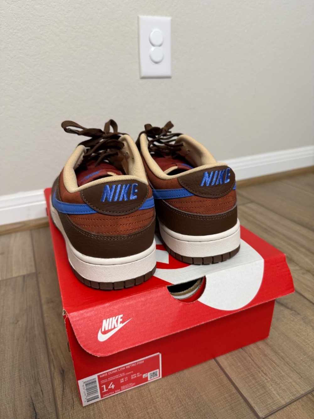Nike Dunk Low Retro PRM - Picture 3 of 5